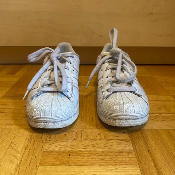 ADIDAS ORIGINALS WHITE SUPERSTAR SNEAKERS 6 - Picture 2 of 6